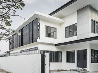For sale 4 Beds house in Bangkok Noi, Bangkok