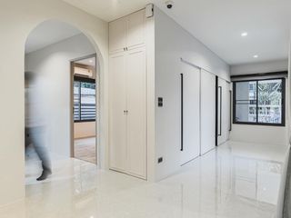 For sale 4 Beds house in Bangkok Noi, Bangkok