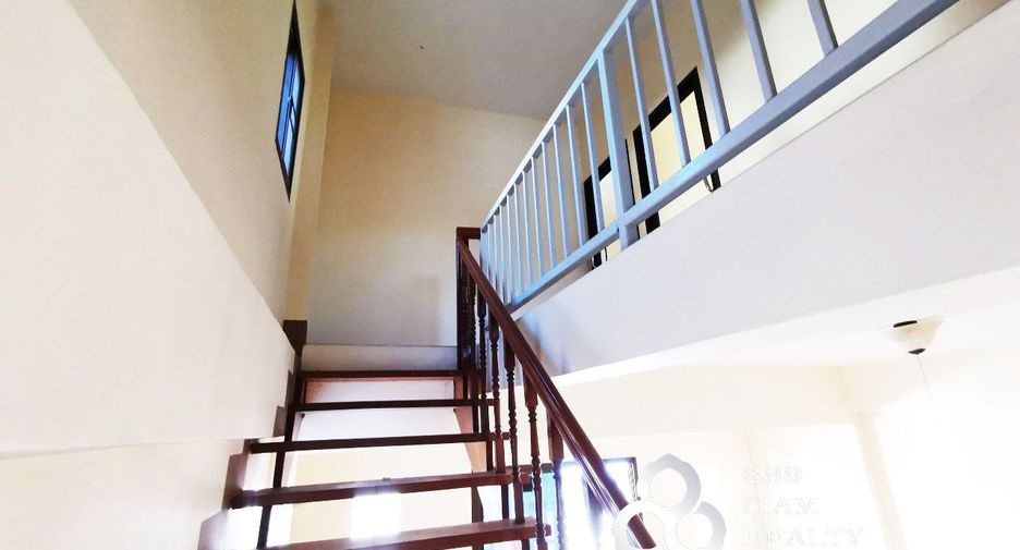 For sale 3 bedrooms house in Yan Nawa, Bangkok