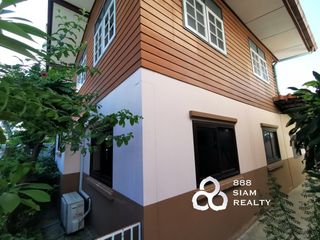 For sale 3 bed house in Yan Nawa, Bangkok