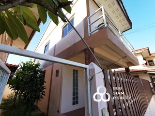 For sale 3 bedrooms house in Yan Nawa, Bangkok