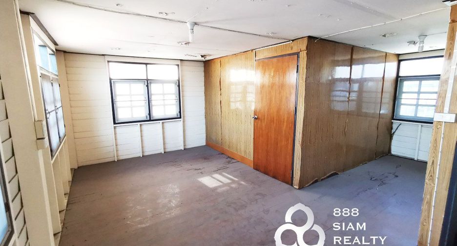 For sale 3 bedrooms house in Yan Nawa, Bangkok