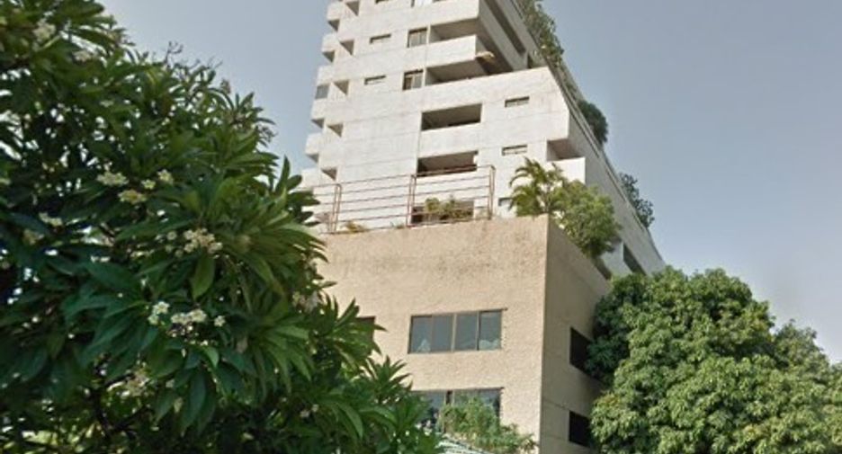 À louer 2 chambres condo à Phra Khanong, Bangkok