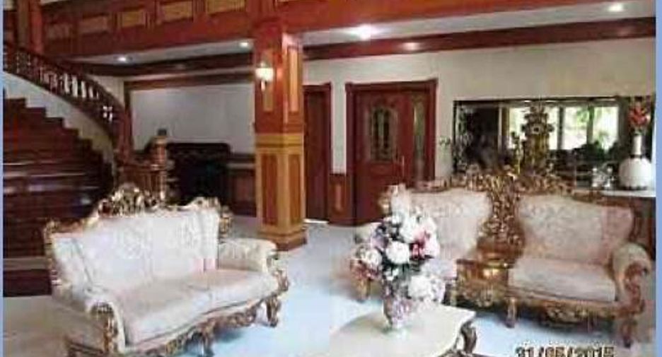 Haus zum Kauf mit 5 Zimmer in Phutthamonthon, Nakhon Pathom