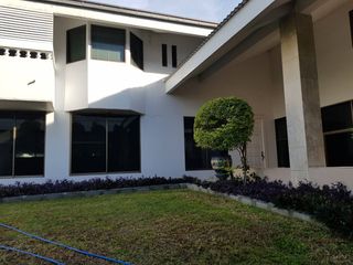 For sale 3 bedrooms house in Suan Luang, Bangkok