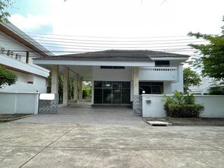 For sale 3 bedrooms house in Suan Luang, Bangkok