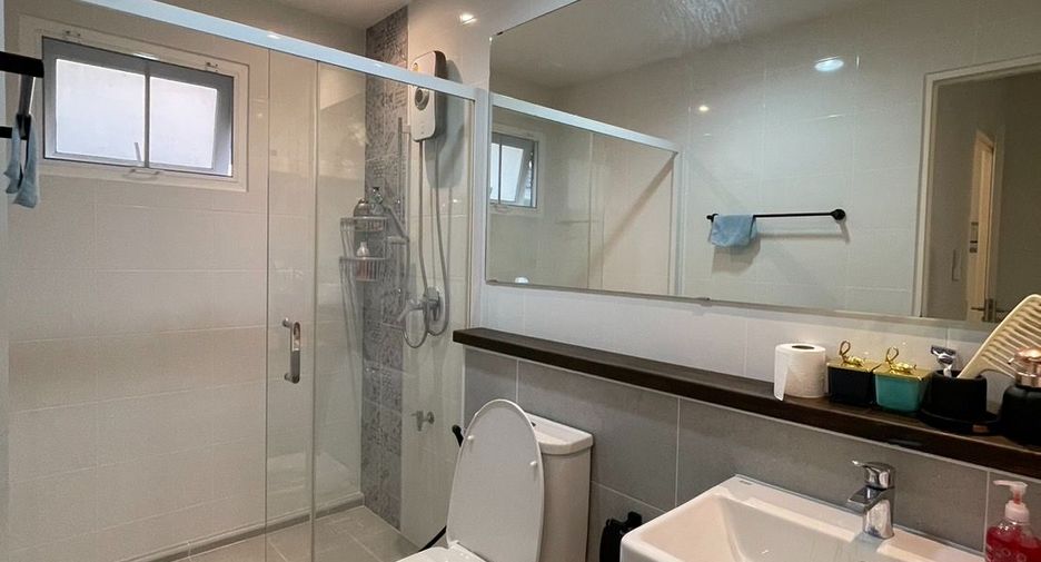 For rent and for sale 3 bedrooms house in Khlong Luang, Pathum Thani