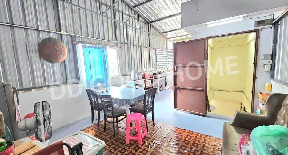 Local comercial en venta de 3 habitaciones en Phutthamonthon, Nakhon Pathom