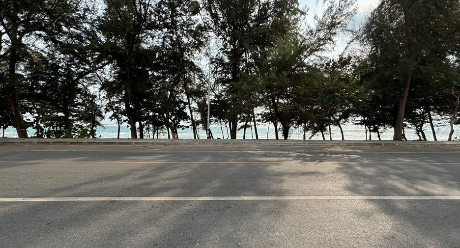 For sale 2 bedrooms condo in Mueang Rayong, Rayong