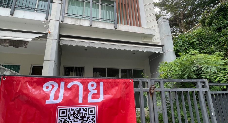 Reihenhaus zum Kauf mit 3 Zimmer in Bang Khen, Bangkok