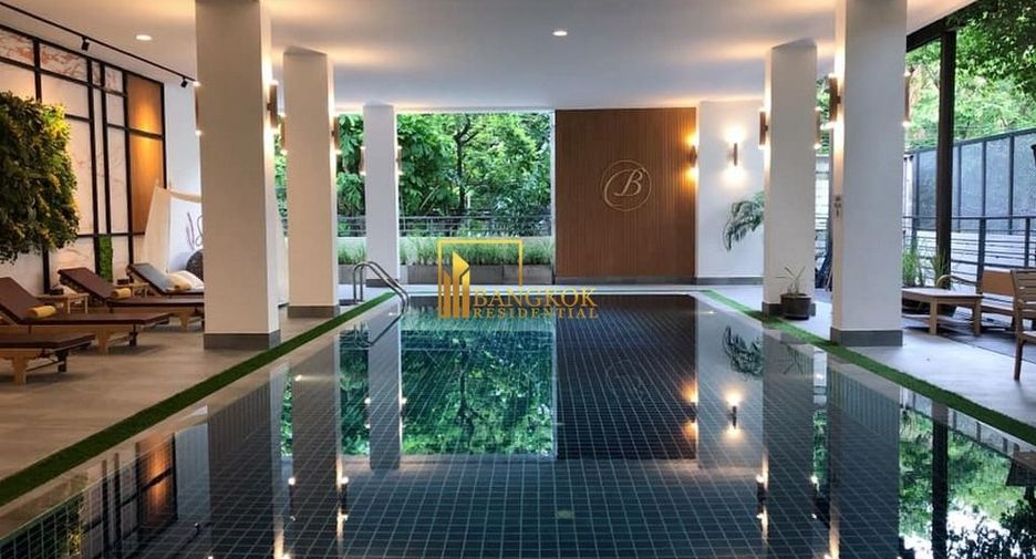 For rent 6 bed apartment in Pathum Wan, Bangkok