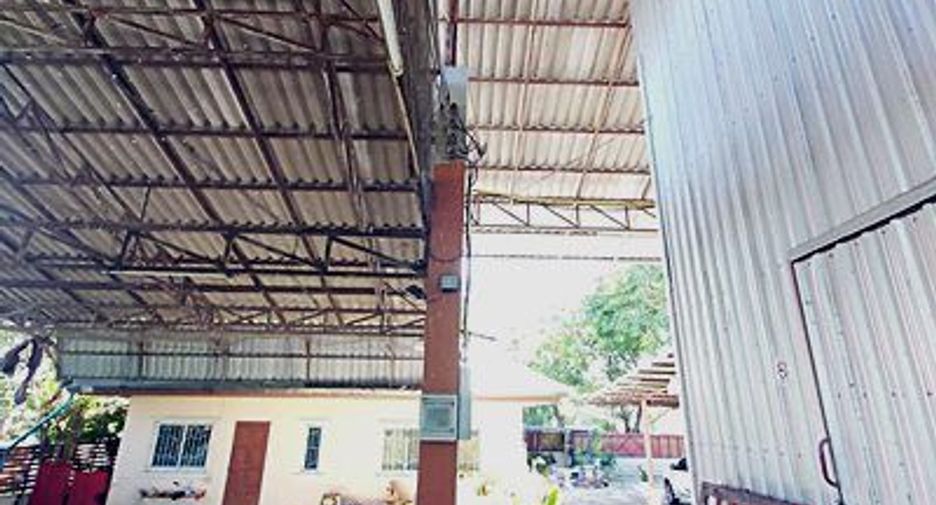 À vendre terrain à Mueang Lop Buri, Lopburi