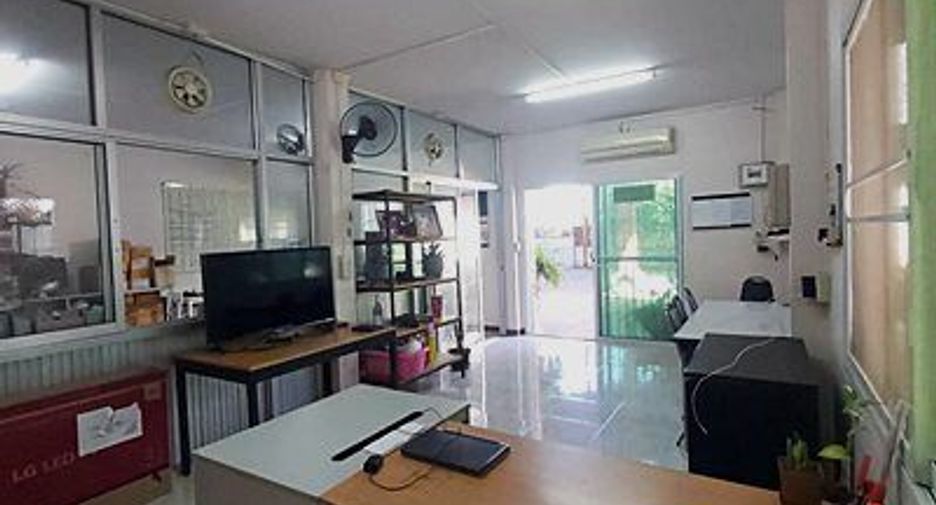 À vendre terrain à Mueang Lop Buri, Lopburi