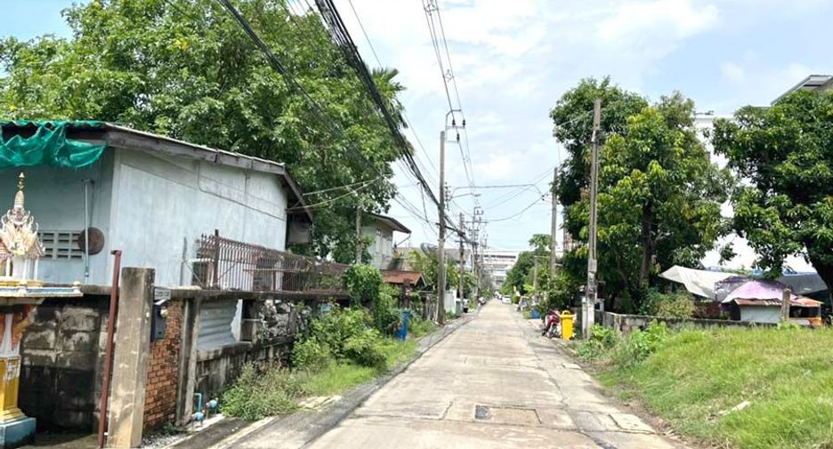 For sale 4 ベッドルーム house in Don Mueang, Bangkok