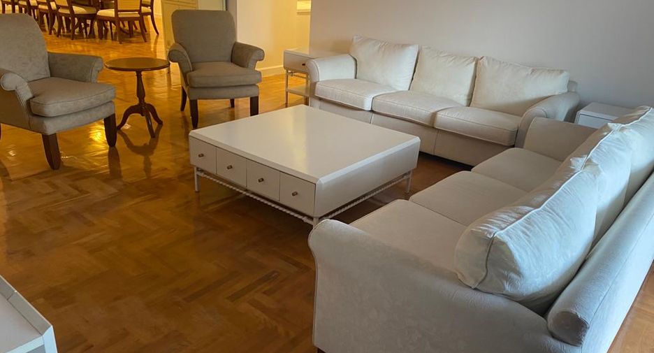 For sale 3 bed condo in Watthana, Bangkok