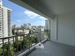 For rent 4 Beds condo in Khlong Toei, Bangkok