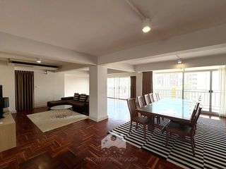 For rent 4 Beds condo in Khlong Toei, Bangkok