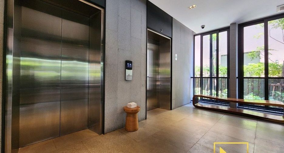 For rent 2 bedrooms serviced apartment in Watthana, Bangkok