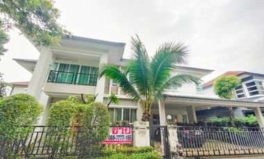For sale 4 bedrooms house in Khan Na Yao, Bangkok