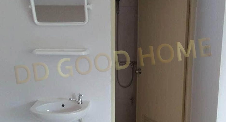 Local comercial en venta de 2 habitaciones en Sanom, Surin