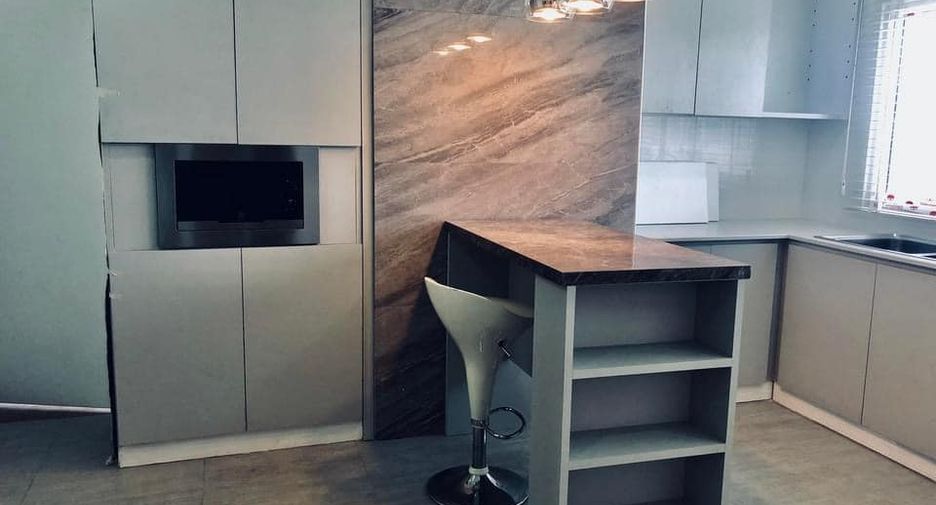 For rent and for sale 3 bedrooms condo in Watthana, Bangkok