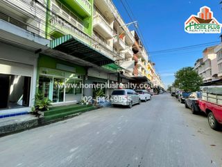 For sale 6 bed retail Space in Bang Bua Thong, Nonthaburi