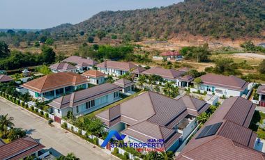 For sale 7 bedrooms villa in Hua Hin, Prachuap Khiri Khan