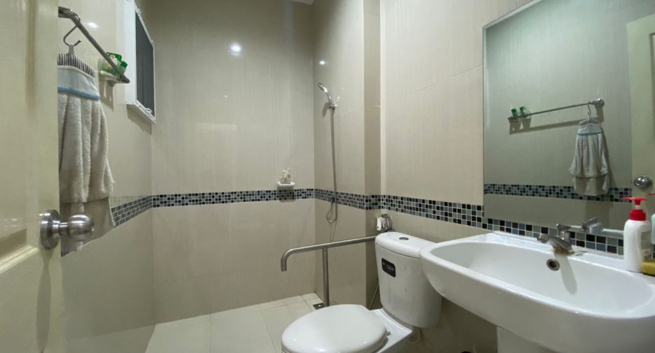 Haus zum Kauf mit 3 Zimmer in Min Buri, Bangkok
