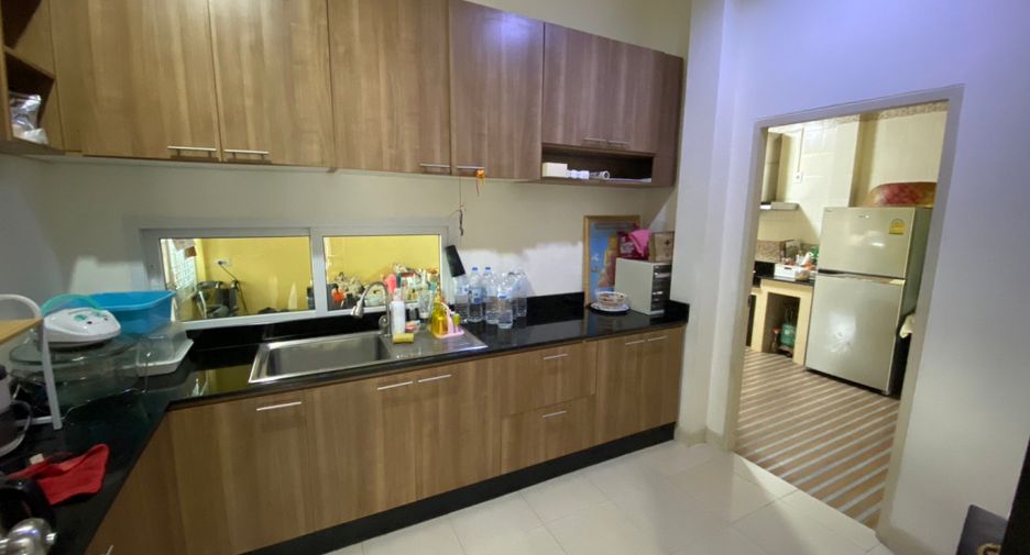 Haus zum Kauf mit 3 Zimmer in Min Buri, Bangkok