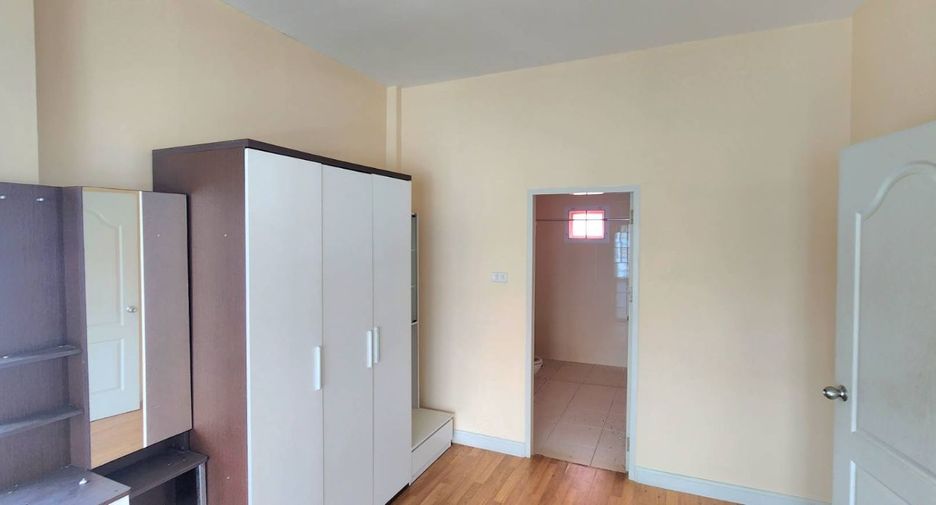 For sale 3 bed house in Mueang Chachoengsao, Chachoengsao