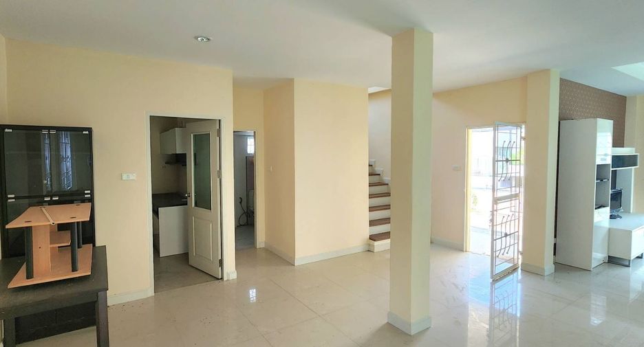 For sale 3 bed house in Mueang Chachoengsao, Chachoengsao