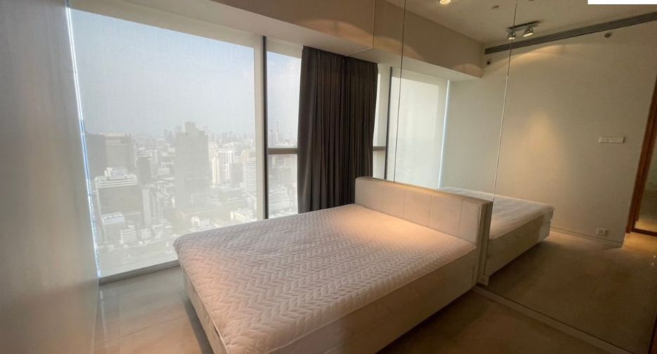 For rent 3 bedrooms condo in Sathon, Bangkok