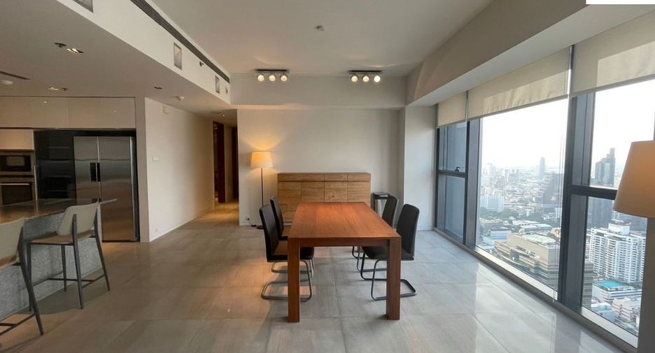 For rent 3 bedrooms condo in Sathon, Bangkok