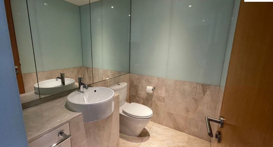 For rent 3 bedrooms condo in Sathon, Bangkok