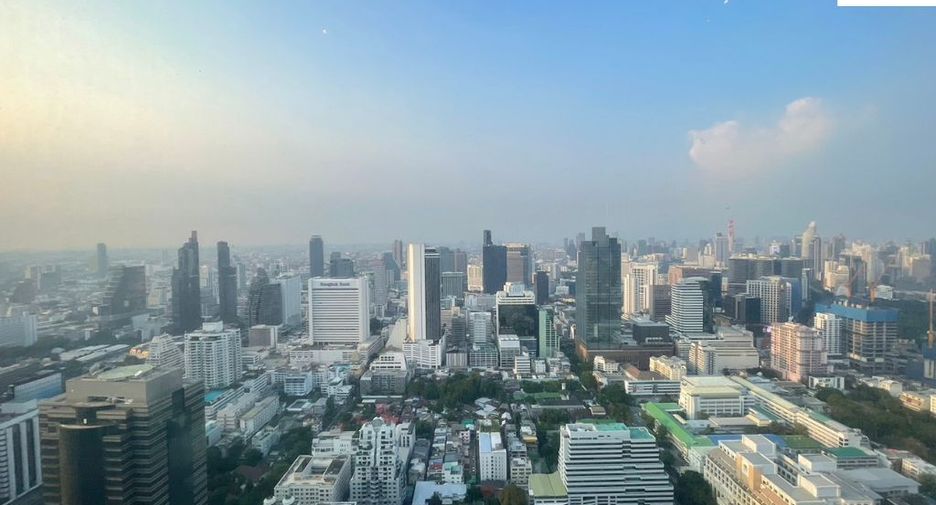 For rent 3 bedrooms condo in Sathon, Bangkok