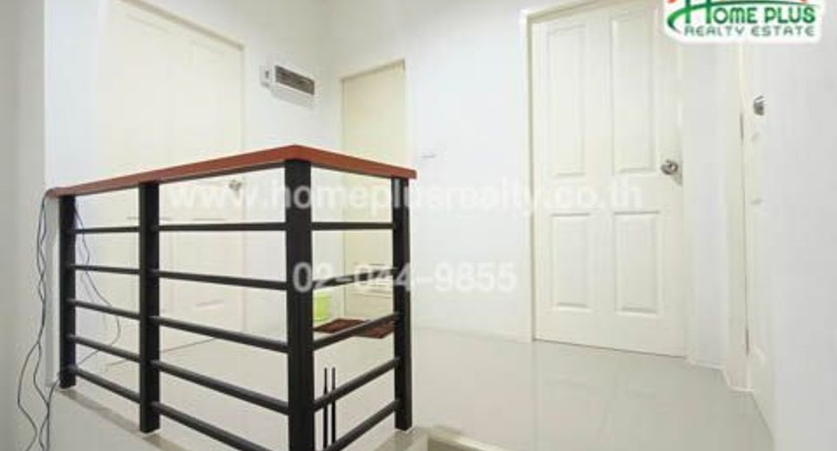 Reihenhaus zum Kauf mit 3 Zimmer in Lat Krabang, Bangkok