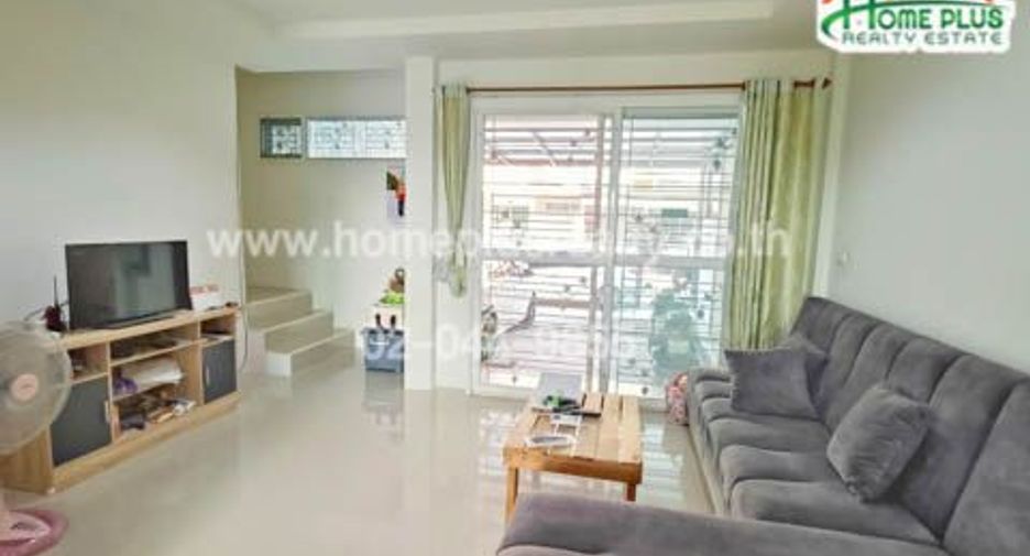 Reihenhaus zum Kauf mit 3 Zimmer in Lat Krabang, Bangkok