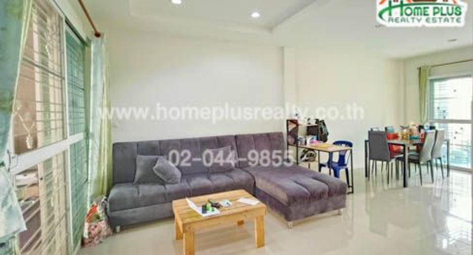 Reihenhaus zum Kauf mit 3 Zimmer in Lat Krabang, Bangkok