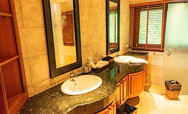 Villa en alquiler y en venta de 6 habitaciones en Kathu, Phuket