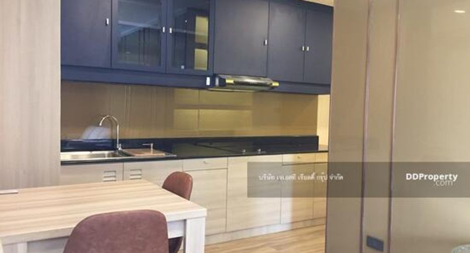 For rent and for sale 1 bed condo in Pathum Wan, Bangkok