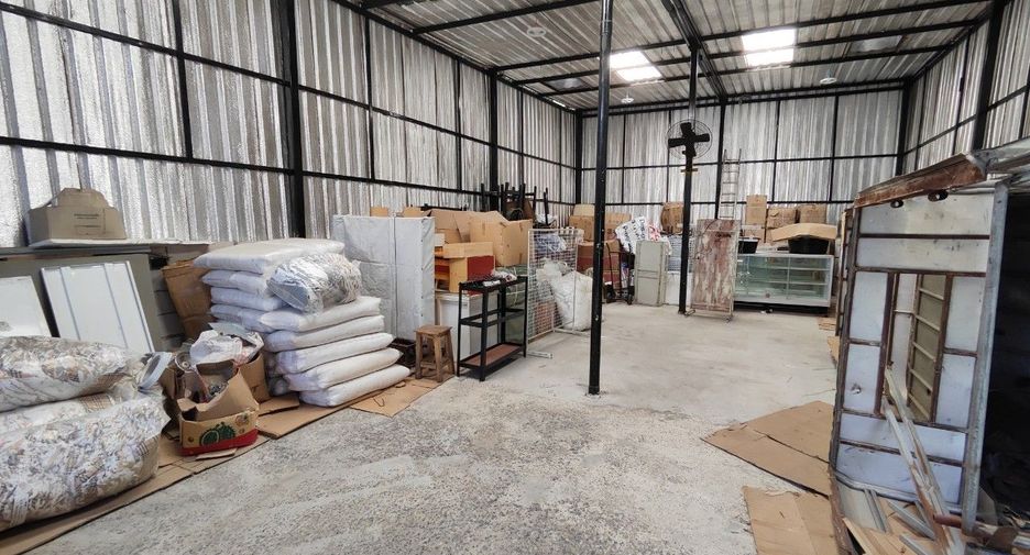 For rent 4 bed warehouse in Taling Chan, Bangkok
