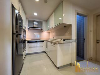 For rent 2 bedrooms condo in Pathum Wan, Bangkok