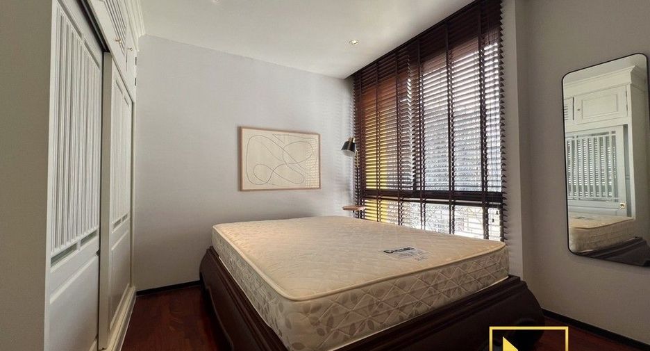 For rent 2 bedrooms condo in Pathum Wan, Bangkok