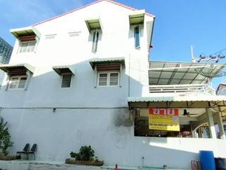 For sale 4 ベッドルーム townhouse in Bang Khae, Bangkok