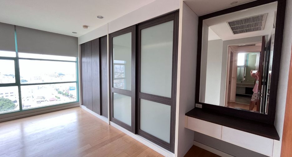 Wohnung zum Kauf mit 4 Zimmer in Bang Kho Laem, Bangkok
