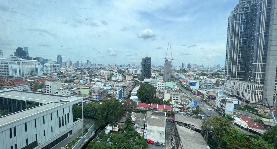 Wohnung zum Kauf mit 4 Zimmer in Bang Kho Laem, Bangkok