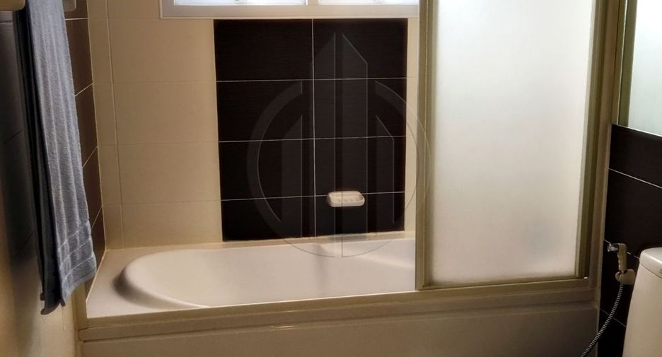 For rent and for sale 2 bedrooms condo in Watthana, Bangkok
