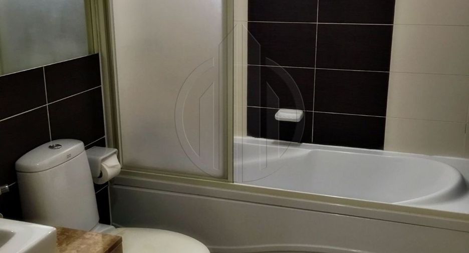 For rent and for sale 2 bedrooms condo in Watthana, Bangkok