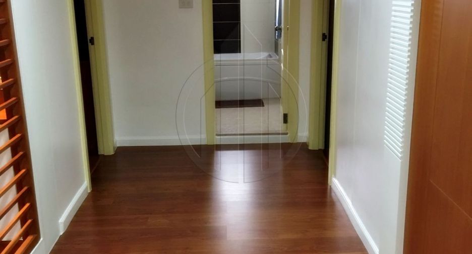 For rent and for sale 2 bedrooms condo in Watthana, Bangkok