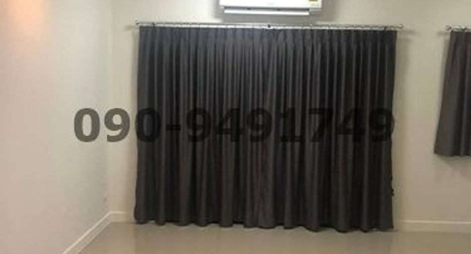 For rent 3 bedrooms townhouse in Pak Kret, Nonthaburi